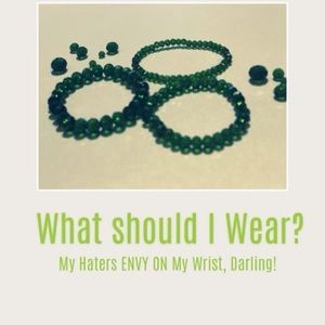 3 piece Emerald green glass bead bracelet set